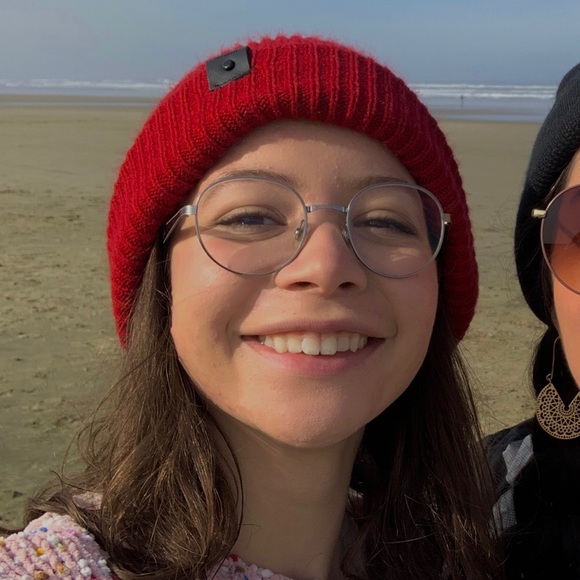 Meet your Posher, Jocelyn - Picture 1 of 1